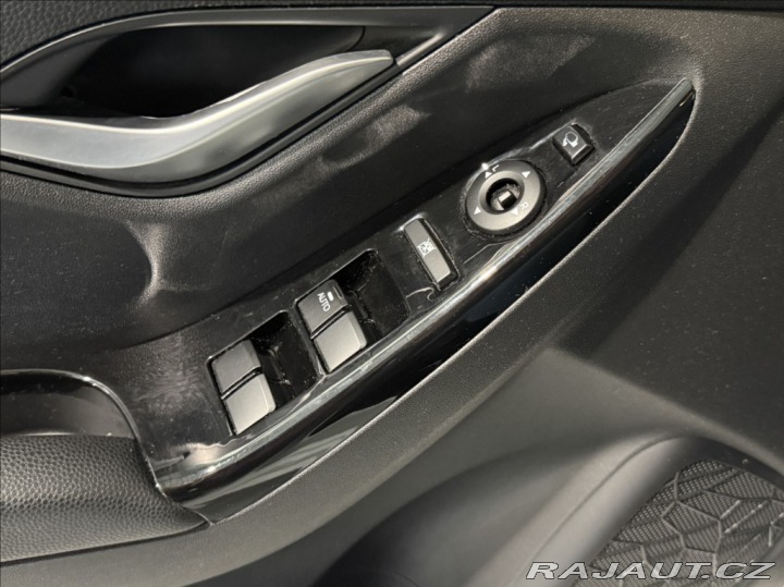 Hyundai ix20 1,4 CRDi TRIKOLOR SER. KN 2013