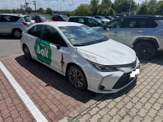Toyota Corolla 1,8   09/2024 havarovaná