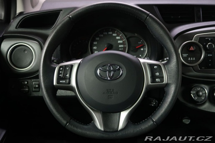 Toyota Yaris 1.3VVTi,CZ,1Maj,Automat 2014