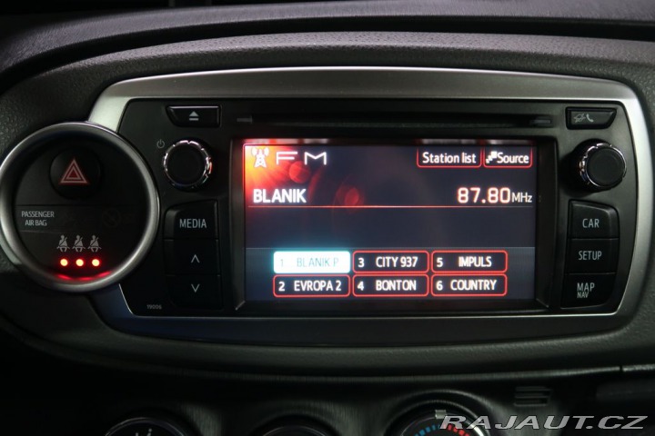 Toyota Yaris 1.3VVTi,CZ,1Maj,Automat 2014