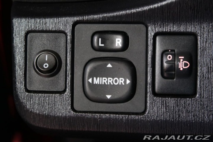 Toyota Yaris 1.3VVTi,CZ,1Maj,Automat 2014