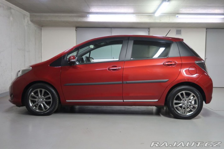 Toyota Yaris 1.3VVTi,CZ,1Maj,Automat 2014