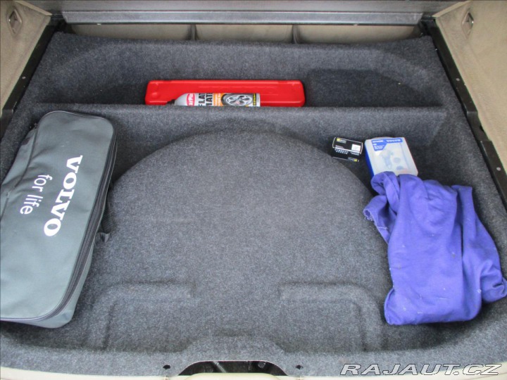 Volvo XC60 2,4 D3 120kw AWD Kinetic 2010