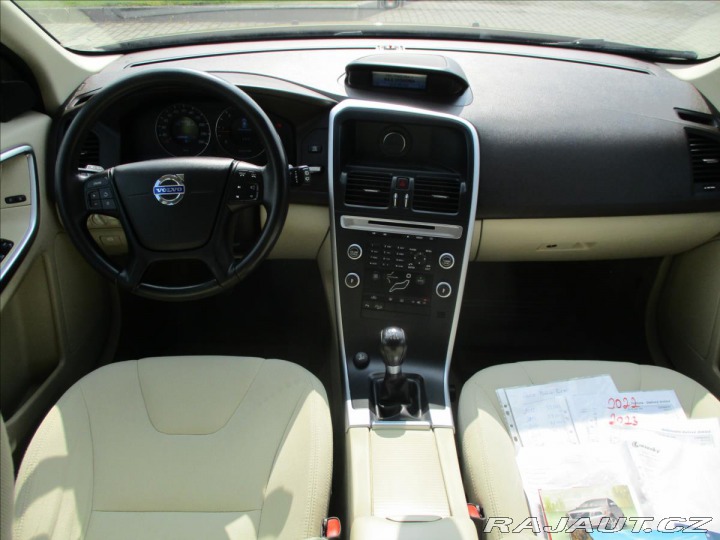 Volvo XC60 2,4 D3 120kw AWD Kinetic 2010