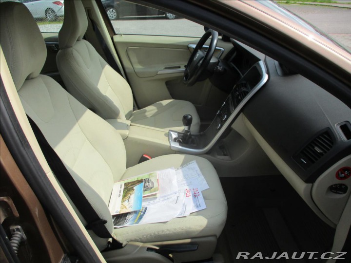 Volvo XC60 2,4 D3 120kw AWD Kinetic 2010