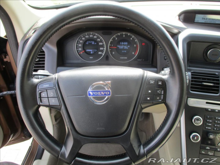 Volvo XC60 2,4 D3 120kw AWD Kinetic 2010