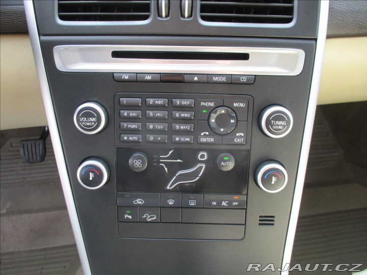 Volvo XC60 2,4 D3 120kw AWD Kinetic 2010
