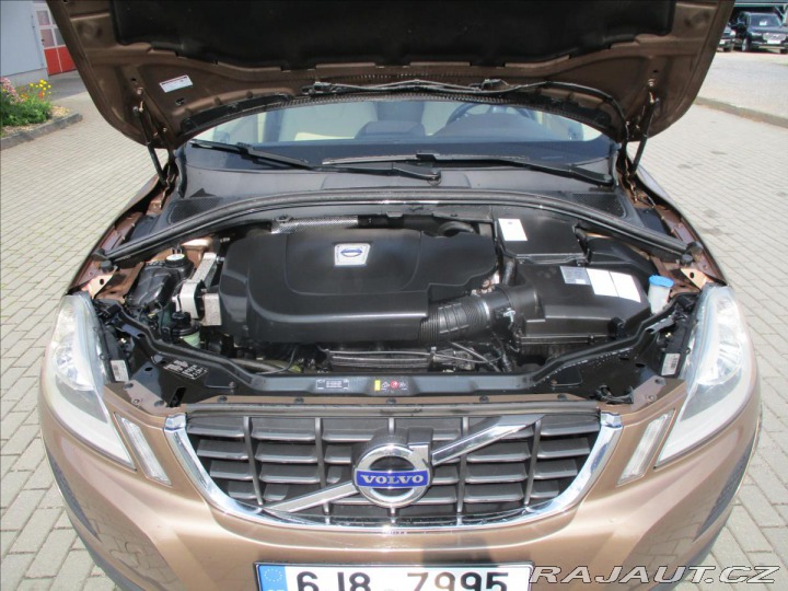 Volvo XC60 2,4 D3 120kw AWD Kinetic 2010