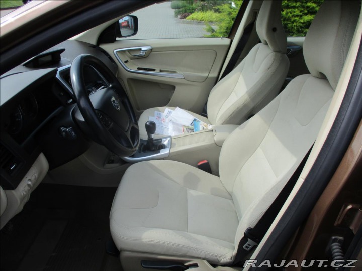 Volvo XC60 2,4 D3 120kw AWD Kinetic 2010