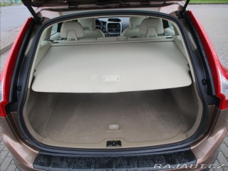 Volvo XC60 2,4 D3 120kw AWD Momentum 2010