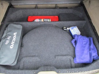 Volvo XC60 2,4 D3 120kw AWD Momentum 2010