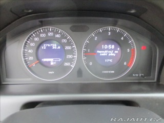 Volvo XC60 2,4 D3 120kw AWD Momentum 2010