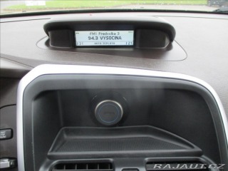 Volvo XC60 2,4 D3 120kw AWD Momentum 2010