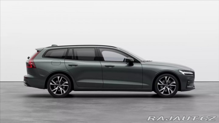 Volvo V60 2,0 B4 FWD Plus Dark 2025