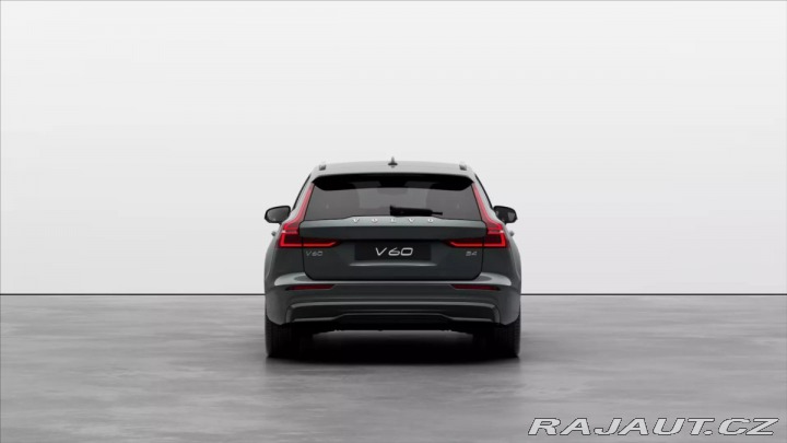 Volvo V60 2,0 B4 FWD Plus Dark 2025