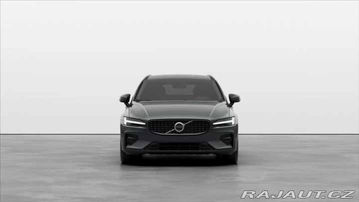 Volvo V60 2,0 B4 FWD Plus Dark 2025