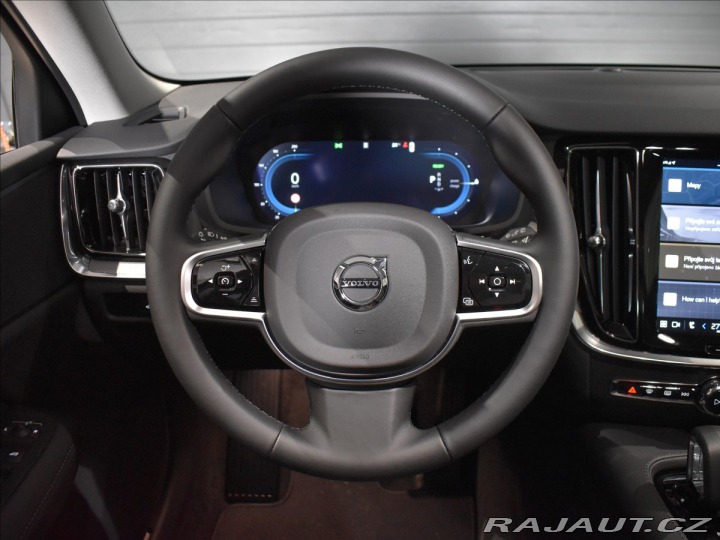 Volvo V60 2,0 T6 AWD Plus Dark 2025