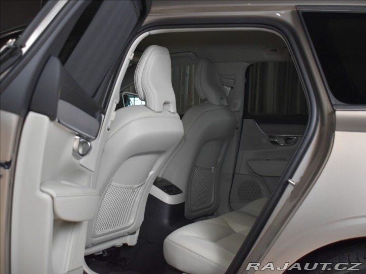 Volvo V90 2,0 T6 AWD  Plus Bright 2025