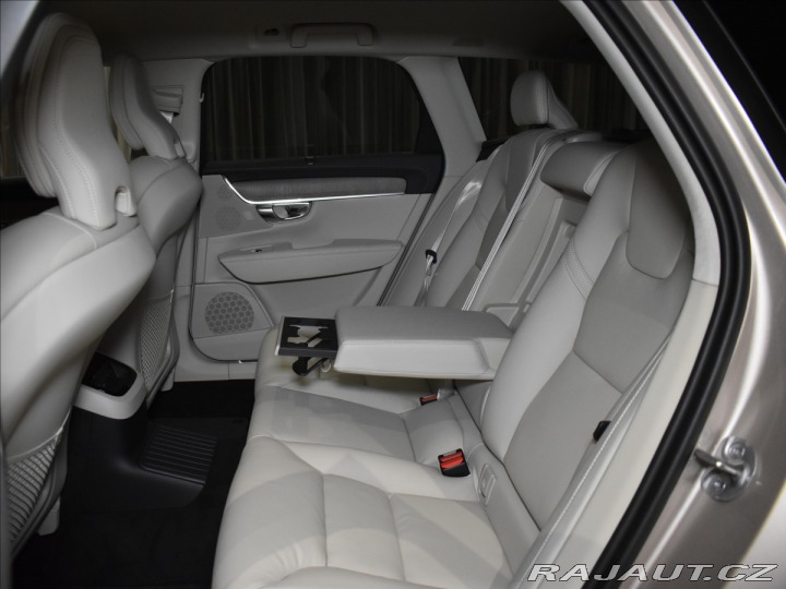Volvo V90 2,0 T6 AWD  Plus Bright 2025
