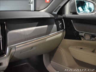 Volvo V90 2,0 T6 AWD  Plus Bright 2025