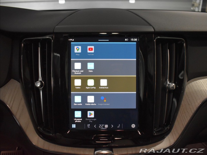 Volvo XC60 2,0 B5 AWD Plus Dark 2024