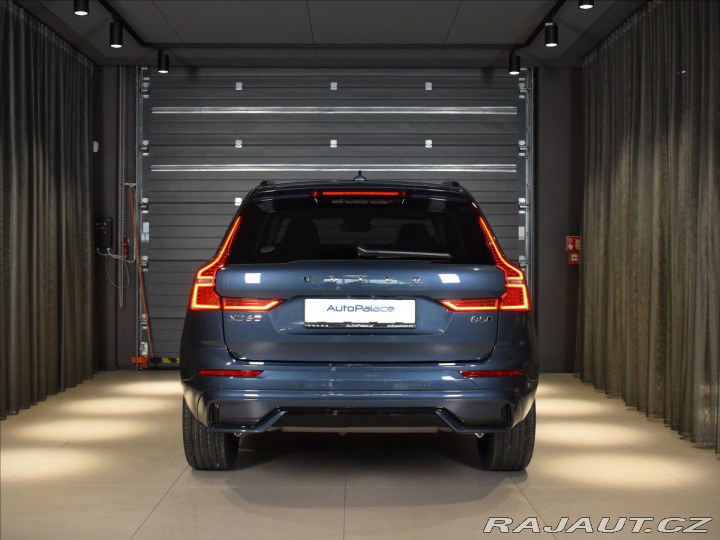 Volvo XC60 2,0 B5 AWD Plus Dark 2024