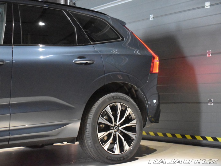 Volvo XC60 2,0 B5 AWD Plus Dark 2024