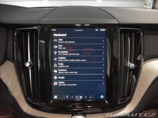 Volvo XC60 2,0 B5 AWD  Plus Dark 2024