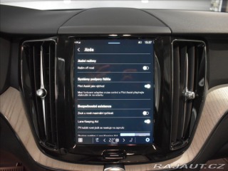 Volvo XC60 2,0 B5 AWD  Plus Dark 2024