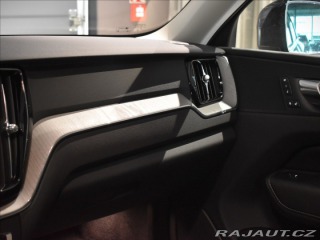 Volvo XC60 2,0 B5 AWD  Plus Dark 2024