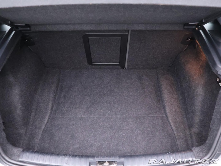BMW 1 2,0 120kW Xenon ALU Kůže 2005