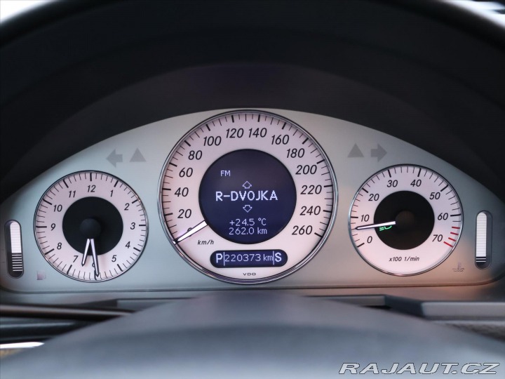 Mercedes-Benz E 3,0 i 170kW Avantgarde 2005