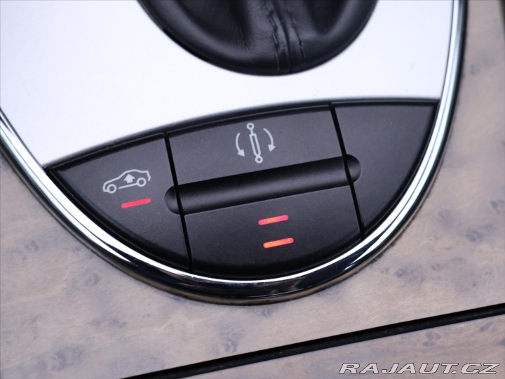 Mercedes-Benz E 3,0 i 170kW Avantgarde 2005