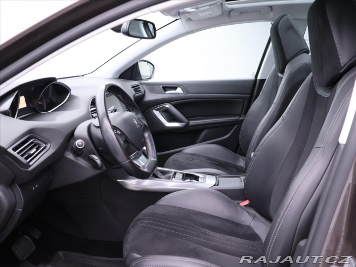 Peugeot 308 1,2 96KW Allure CZ 1.Maj. 2015