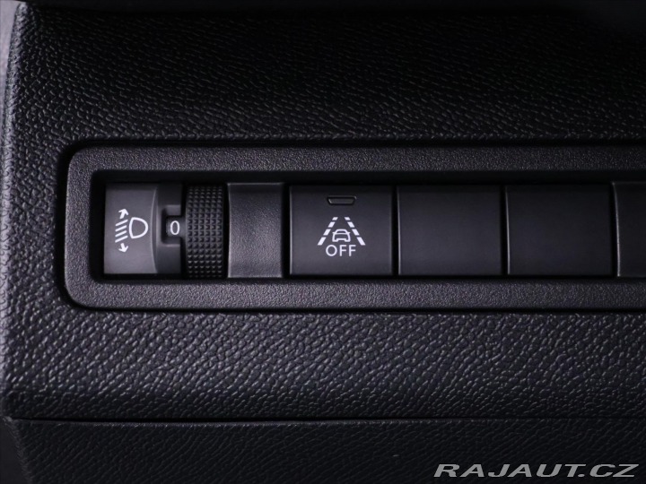 Peugeot 5008 1,5 HDI Allure DPH 7-Míst 2021