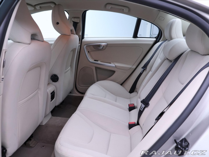 Volvo S60 2,0 T 149kW Xenon Navi 2010