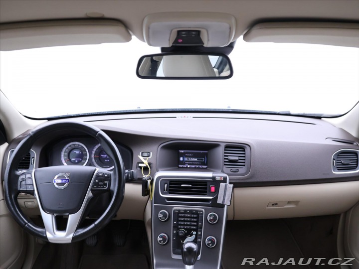 Volvo S60 2,0 T 149kW Xenon Navi 2010