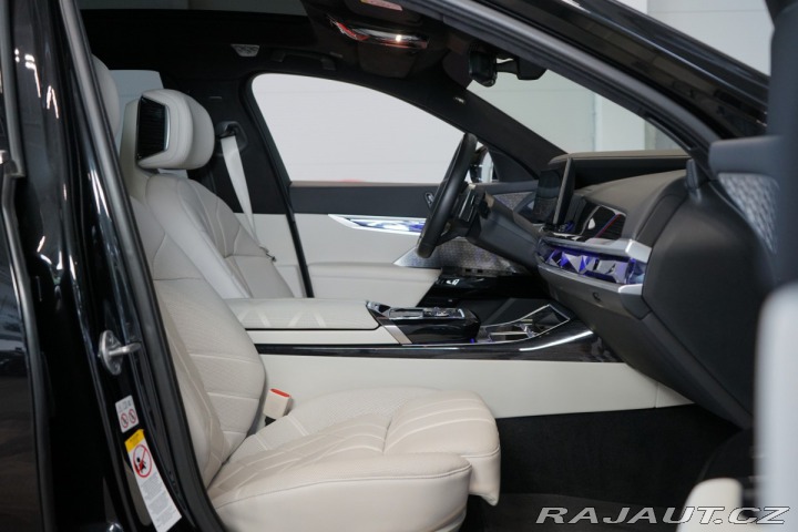 BMW 7 740d*xDRIVE*B&W*ZÁRUK 2023