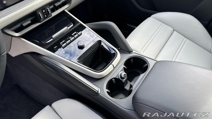 Porsche Cayenne S E-Hybrid 2025