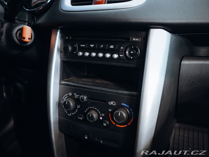 Peugeot 207 1.4i 16V 70kW 2012