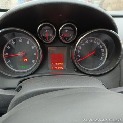Opel Astra 2011