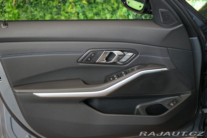 BMW 3 M340i*PANO*HUD*TAŽ*KAMERA 2023