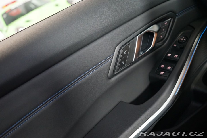 BMW 3 M340i*PANO*HUD*TAŽ*KAMERA 2023