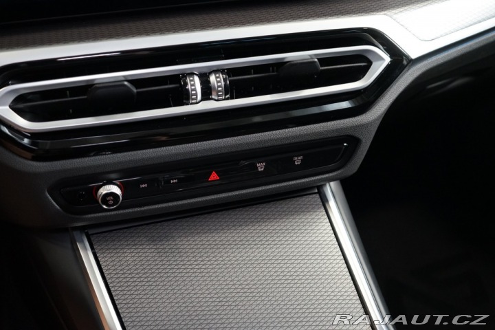 BMW 3 M340i*PANO*HUD*TAŽ*KAMERA 2023