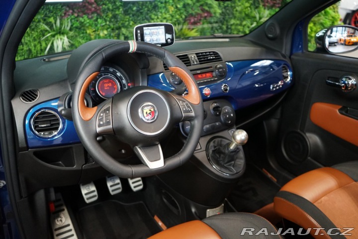 Fiat 500 CABRIO ITALIA*AKRAPOVIC*M 2011