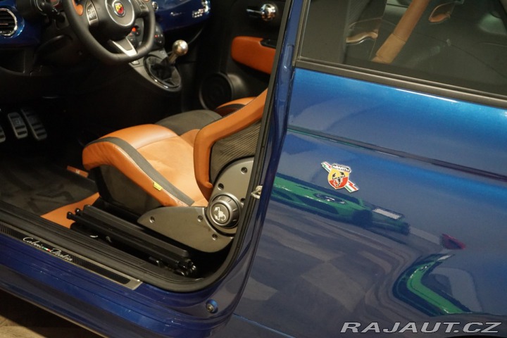 Fiat 500 CABRIO ITALIA*AKRAPOVIC*M 2011