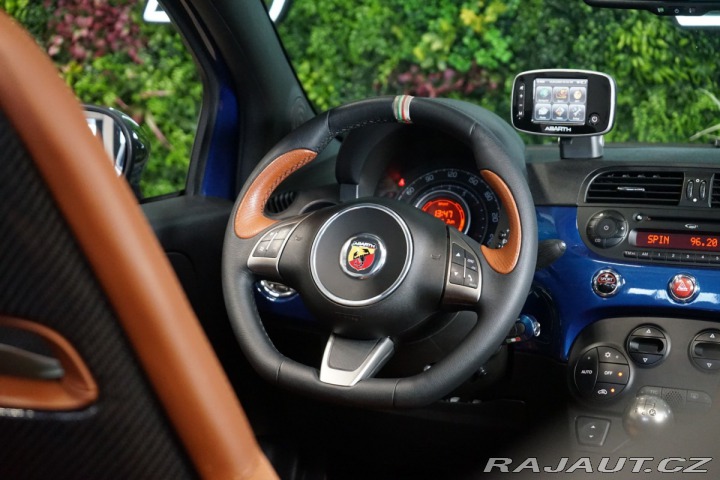 Fiat 500 CABRIO ITALIA*AKRAPOVIC*M 2011