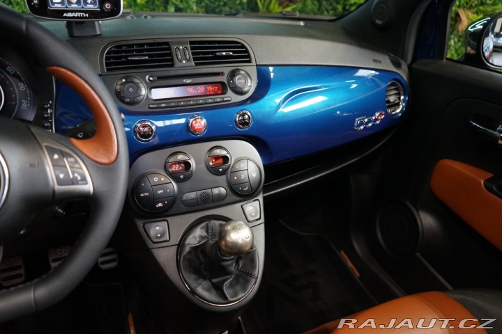 Fiat 500 CABRIO ITALIA*AKRAPOVIC*M 2011