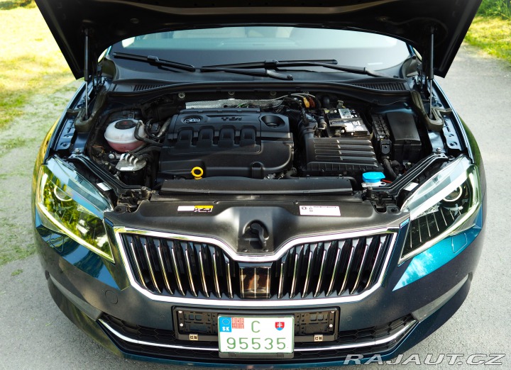 Škoda Superb 2.0TDi DSG,LED,Tažné,2019 2019