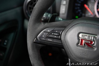 Nissan GT-R  2017